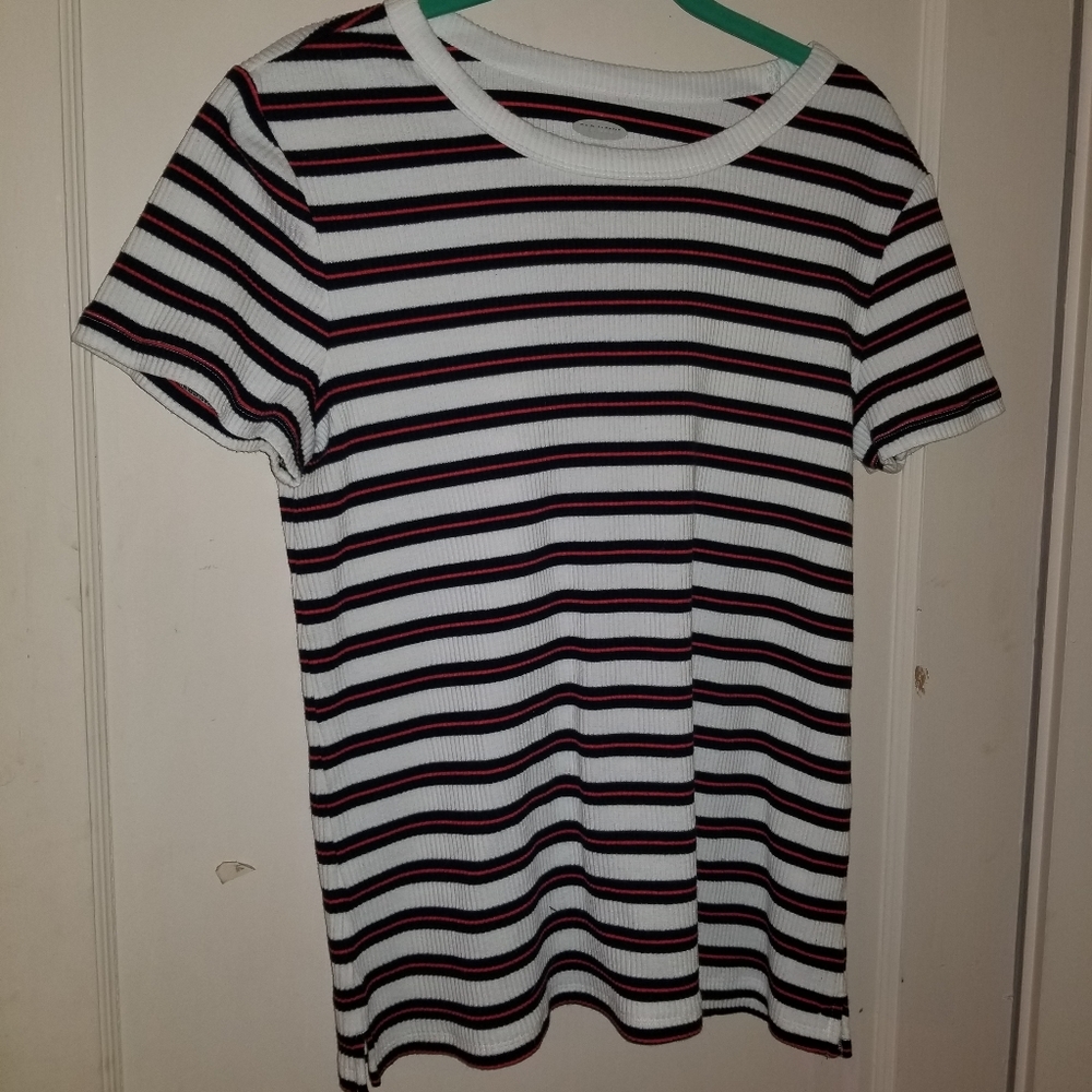 Old navy slim fit tee
